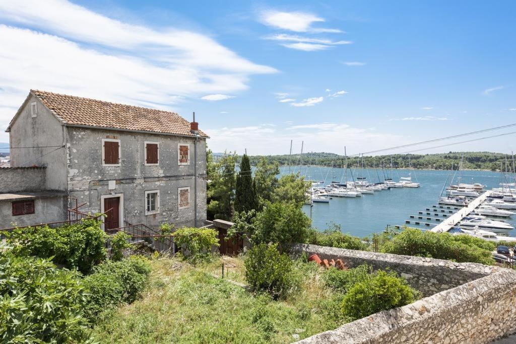 Apartments Tara, Sibenik - Mandalina Kültér fotó